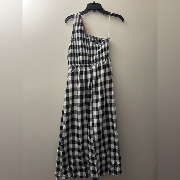 Black and White Plaid One Shoulder Dress - Picture 4 of 4